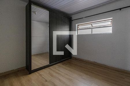 Quarto de casa à venda com 7 quartos, 400m² em Liberdade, São Paulo