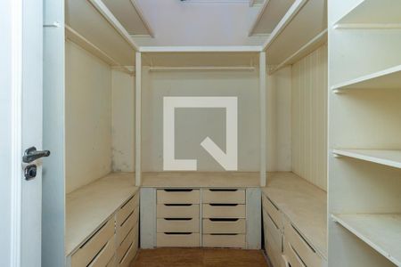 Casa para alugar com 206m², 3 quartos e 2 vagasSuíte