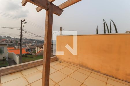 Casa de condomínio à venda com 270m², 3 quartos e 3 vagas Casa de condomínio à venda com 270m², 3 quartos e 3 vagasSuíte