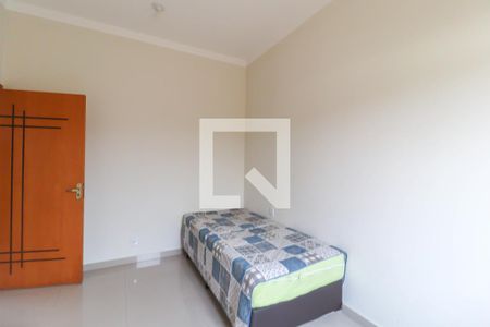 Casa de condomínio à venda com 270m², 3 quartos e 3 vagas Casa de condomínio à venda com 270m², 3 quartos e 3 vagasQuarto 2