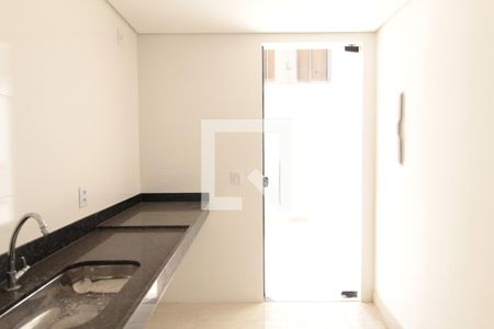 Apartamento à venda com 75m², 3 quartos e 2 vagasCozinha