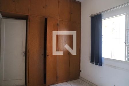 Casa à venda com 200m², 8 quartos e 4 vagasSuíte - Casa 2