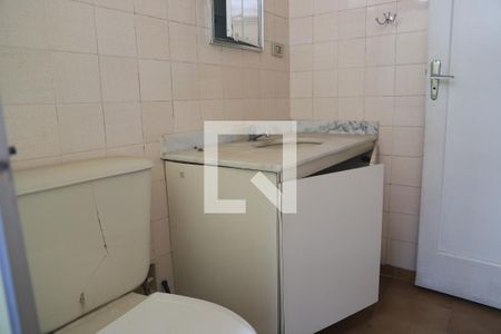 Casa à venda com 200m², 8 quartos e 4 vagasBanheiro da Suíte - Casa 2