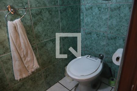 Casa à venda com 180m², 4 quartos e 2 vagasLavabo