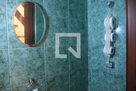 Casa à venda com 180m², 4 quartos e 2 vagasLavabo