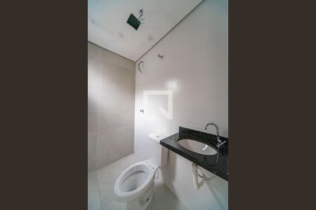 Apartamento para alugar com 48m², 2 quartos e 1 vaga Apartamento para alugar com 48m², 2 quartos e 1 vagaBanheiro do Quarto 2