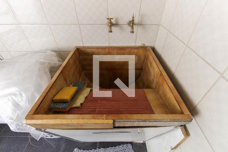 Casa à venda com 100m², 2 quartos e 1 vagaÁrea de Serviço