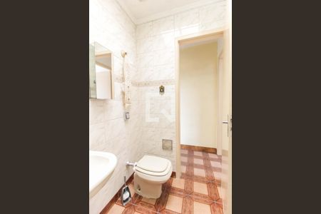 Casa à venda com 100m², 2 quartos e 1 vagaBanheiro