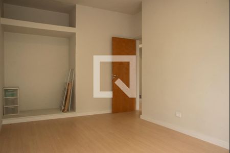 Casa à venda com 206m², 3 quartos e 3 vagasSuíte