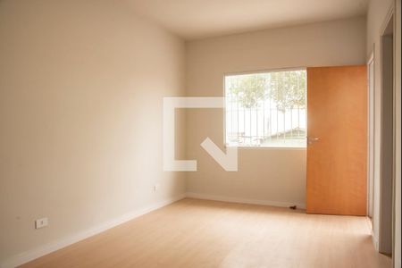 Casa à venda com 206m², 3 quartos e 3 vagasSuíte