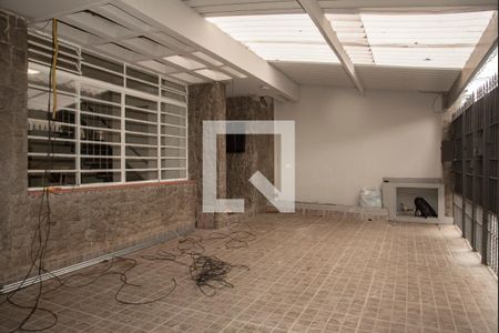 Casa à venda com 206m², 3 quartos e 3 vagasGaragem