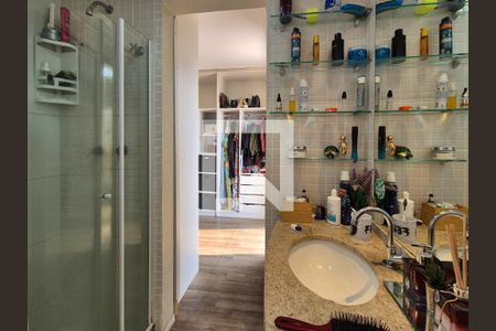 Apartamento para alugar com 162m², 2 quartos e 2 vagas Apartamento para alugar com 162m², 2 quartos e 2 vagasBanheiro da Suíte