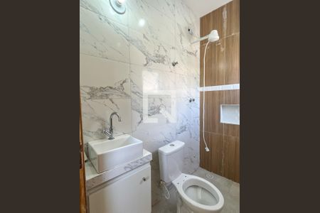 Casa de condomínio para alugar com 50m², 1 quarto e sem vagaBanheiro