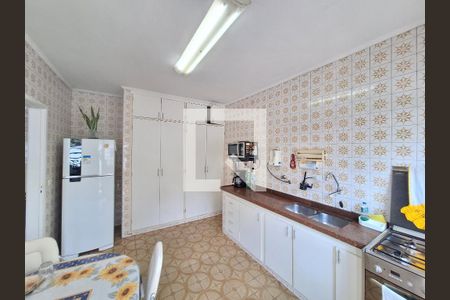 Casa para alugar com 200m², 3 quartos e sem vaga Casa para alugar com 200m², 3 quartos e sem vagaCozinha