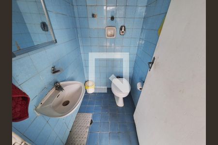 Casa para alugar com 200m², 3 quartos e sem vaga Casa para alugar com 200m², 3 quartos e sem vagaBanheiro de serviço