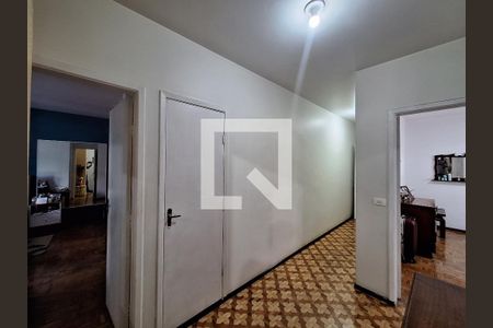Casa para alugar com 200m², 3 quartos e sem vaga Casa para alugar com 200m², 3 quartos e sem vagaCorredor