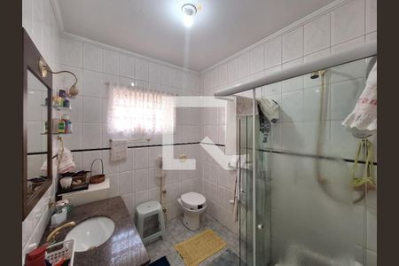 Casa para alugar com 200m², 3 quartos e sem vaga Casa para alugar com 200m², 3 quartos e sem vagaBanheiro 2