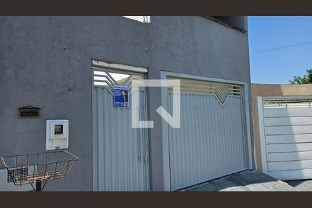 Casa à venda com 165m², 4 quartos e 2 vagasFachada