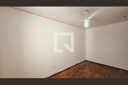 Casa à venda com 165m², 4 quartos e 2 vagasQuarto