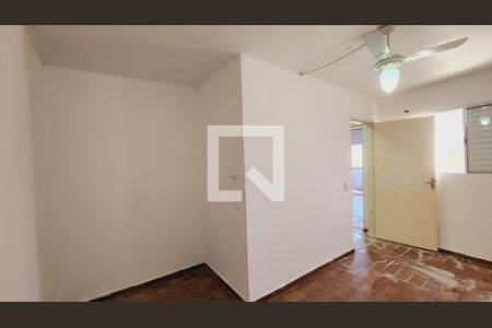 Casa à venda com 165m², 4 quartos e 2 vagasQuarto
