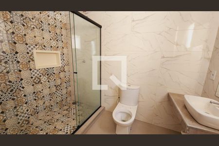 Casa à venda com 165m², 4 quartos e 2 vagasBanheiro
