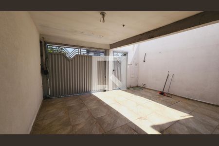 Casa à venda com 165m², 4 quartos e 2 vagasGaragem