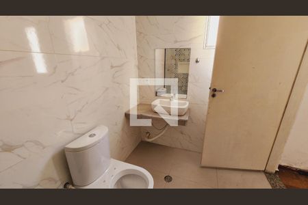 Casa à venda com 165m², 4 quartos e 2 vagasBanheiro