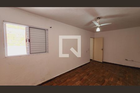Casa à venda com 165m², 4 quartos e 2 vagasQuarto