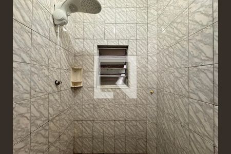 Casa à venda com 180m², 2 quartos e 1 vaga Casa à venda com 180m², 2 quartos e 1 vagaBanheiro 2