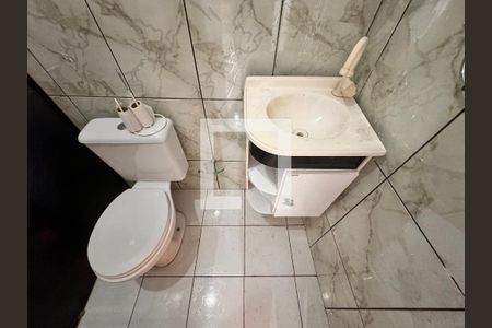 Casa à venda com 180m², 2 quartos e 1 vaga Casa à venda com 180m², 2 quartos e 1 vagaBanheiro 1