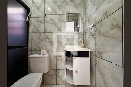 Casa à venda com 180m², 2 quartos e 1 vaga Casa à venda com 180m², 2 quartos e 1 vagaBanheiro 1