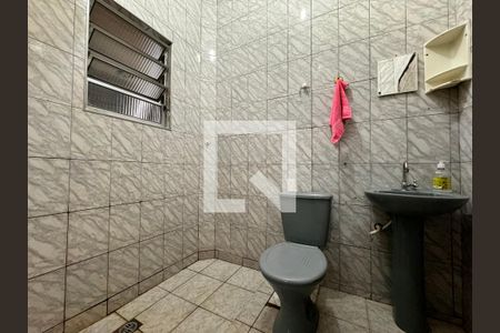 Casa à venda com 180m², 2 quartos e 1 vaga Casa à venda com 180m², 2 quartos e 1 vagaBanheiro 2