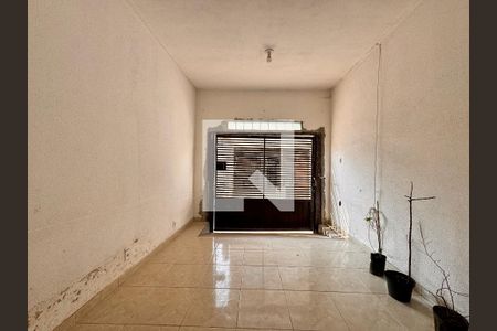 Casa à venda com 180m², 2 quartos e 1 vaga Casa à venda com 180m², 2 quartos e 1 vagaGaragem