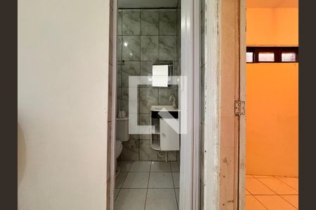 Casa à venda com 180m², 2 quartos e 1 vaga Casa à venda com 180m², 2 quartos e 1 vagaBanheiro 1