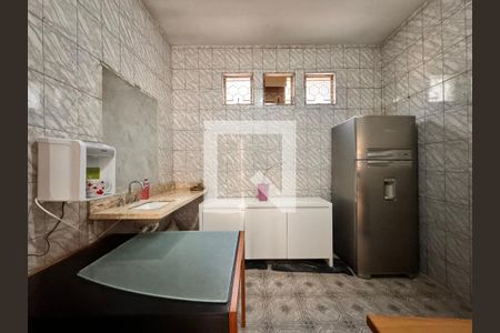 Casa à venda com 180m², 2 quartos e 1 vaga Casa à venda com 180m², 2 quartos e 1 vagaCozinha