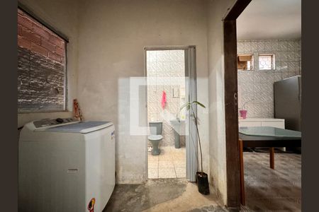 Casa à venda com 180m², 2 quartos e 1 vaga Casa à venda com 180m², 2 quartos e 1 vagaLavanderia