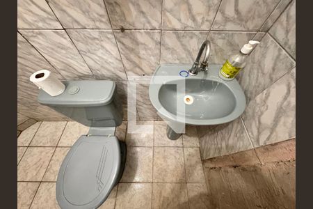 Casa à venda com 180m², 2 quartos e 1 vaga Casa à venda com 180m², 2 quartos e 1 vagaBanheiro 2