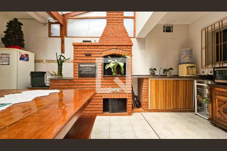 Casa à venda com 300m², 4 quartos e 4 vagasÁrea comum - Churrasqueira