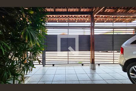 Casa à venda com 300m², 4 quartos e 4 vagasGaragem