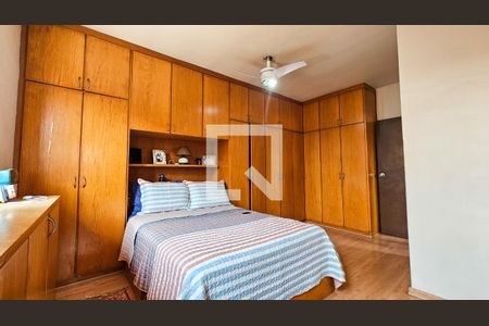 Casa à venda com 300m², 4 quartos e 4 vagasSuite 1