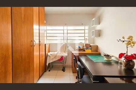 Casa à venda com 300m², 4 quartos e 4 vagasSuite 2