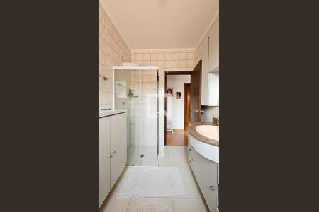 Casa à venda com 300m², 4 quartos e 4 vagasBanheiro