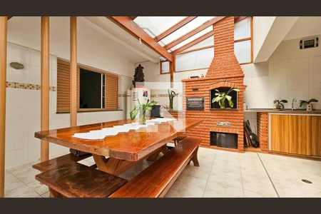 Casa à venda com 300m², 4 quartos e 4 vagasÁrea comum - Churrasqueira