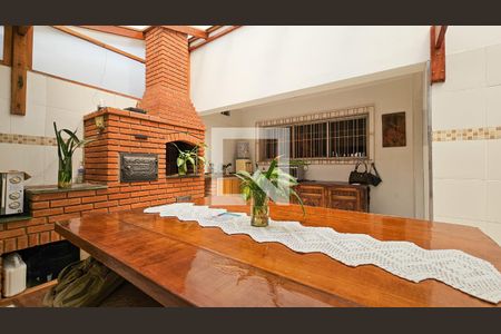 Casa à venda com 300m², 4 quartos e 4 vagasÁrea comum - Churrasqueira