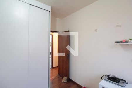 Apartamento à venda com 98m², 3 quartos e 2 vagasQuarto 2