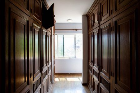 Casa à venda com 780m², 6 quartos e 5 vagasCloset da suíte