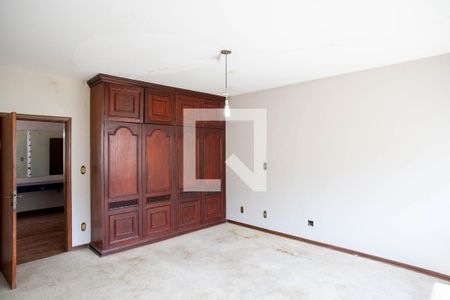 Casa à venda com 780m², 6 quartos e 5 vagasQuarto