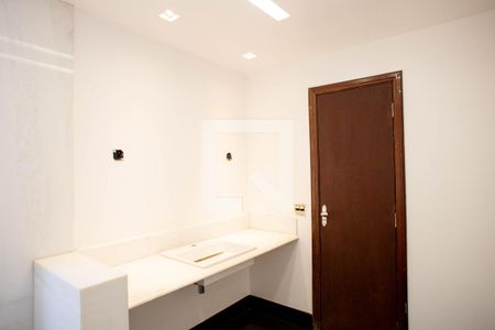 Casa à venda com 780m², 6 quartos e 5 vagasBanheiro da Suíte 1