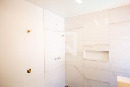 Casa à venda com 780m², 6 quartos e 5 vagasBanheiro da Suíte 1