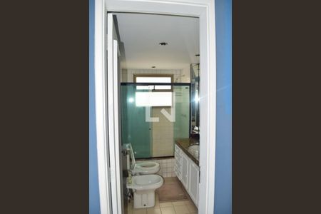 Apartamento para alugar com 120m², 3 quartos e 1 vaga Apartamento para alugar com 120m², 3 quartos e 1 vagaBanheiro do Quarto 2